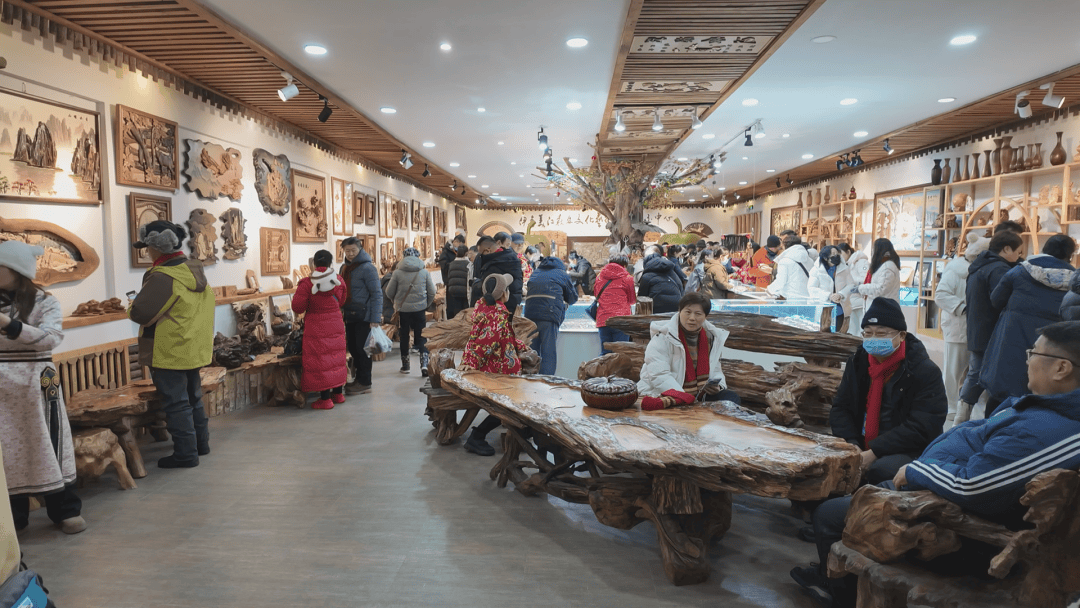 冰雪同心繪童話 百家旅社踏線美江木藝園